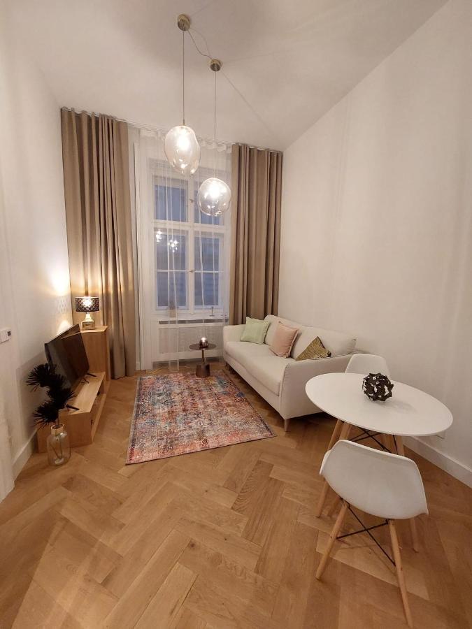 Luxury Apartment In The Centre Praag Buitenkant foto